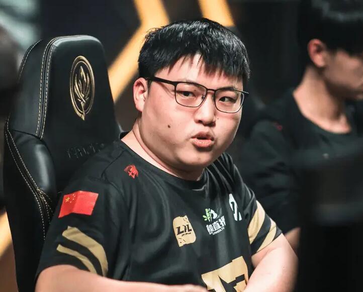 uzi何时回归   uzi何时回归