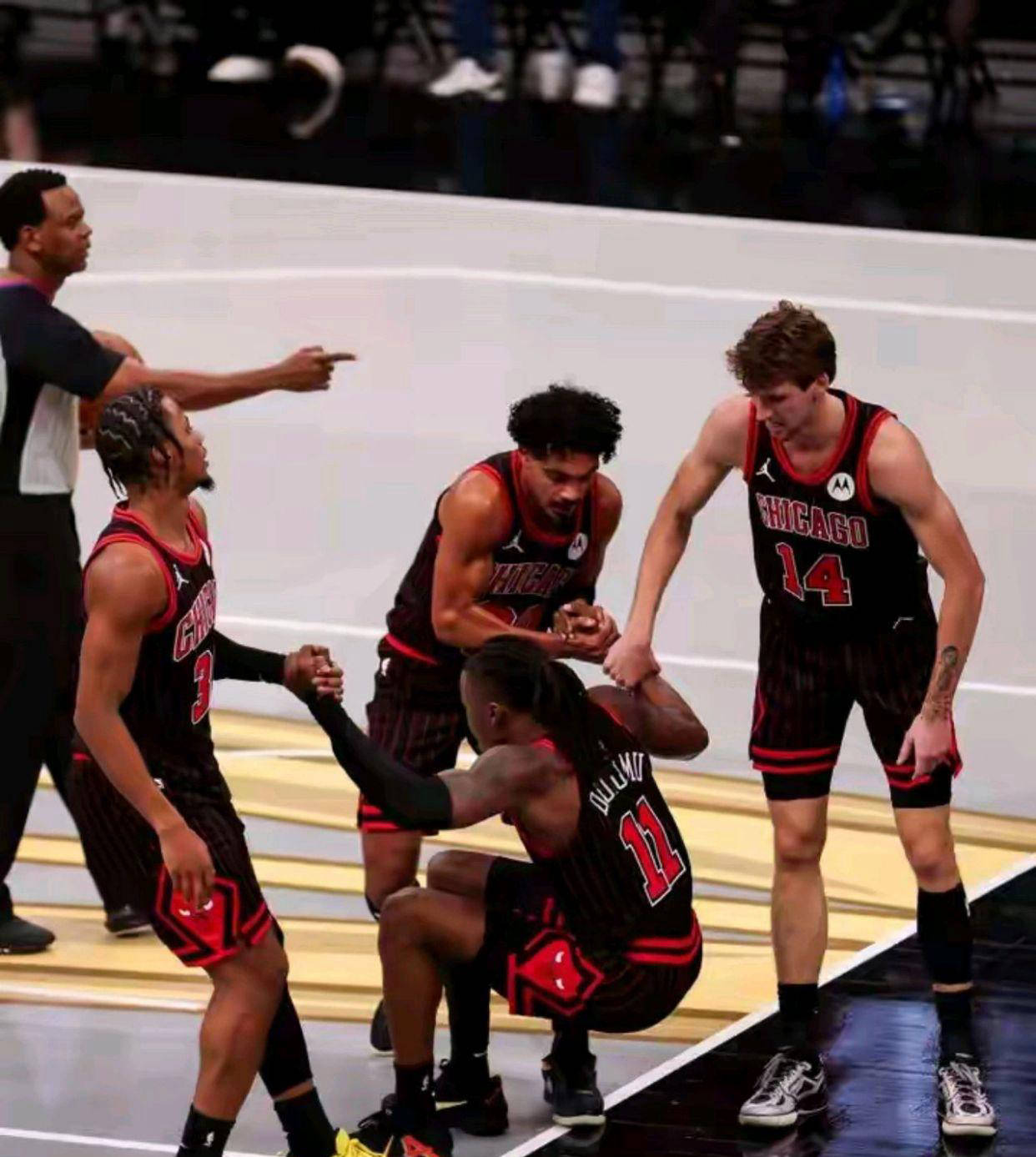 关于国际比赛日芝加哥公牛调整名单以备NBA常规赛,内部沟通环节打磨,媒体盛赞,年轻球员得到机会的信息 关于国际比赛日芝加哥公牛调整名单以备NBA常规赛,内部沟通环节打磨,媒体盛赞,年轻球员得到机会的信息