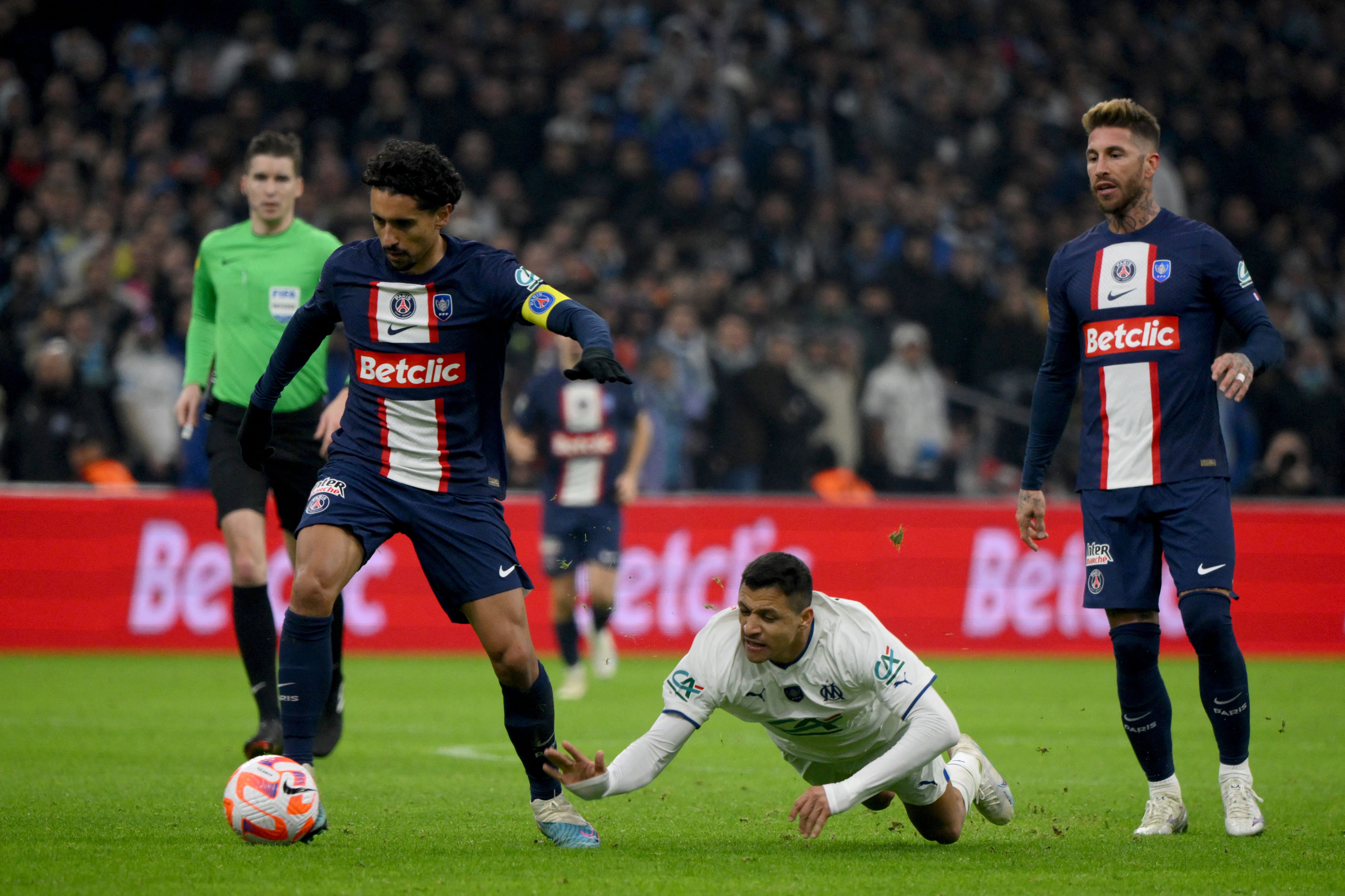 关于赛后马赛战术微调——法国杯节点到来，媒体盛赞，更衣室氛围转暖的信息